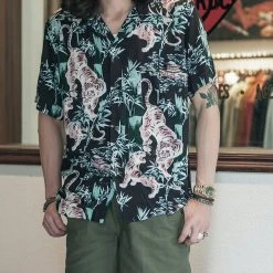 Non Stock Ukiyo-e Tiger & Bamboo Pattern Aloha Shirt - Black