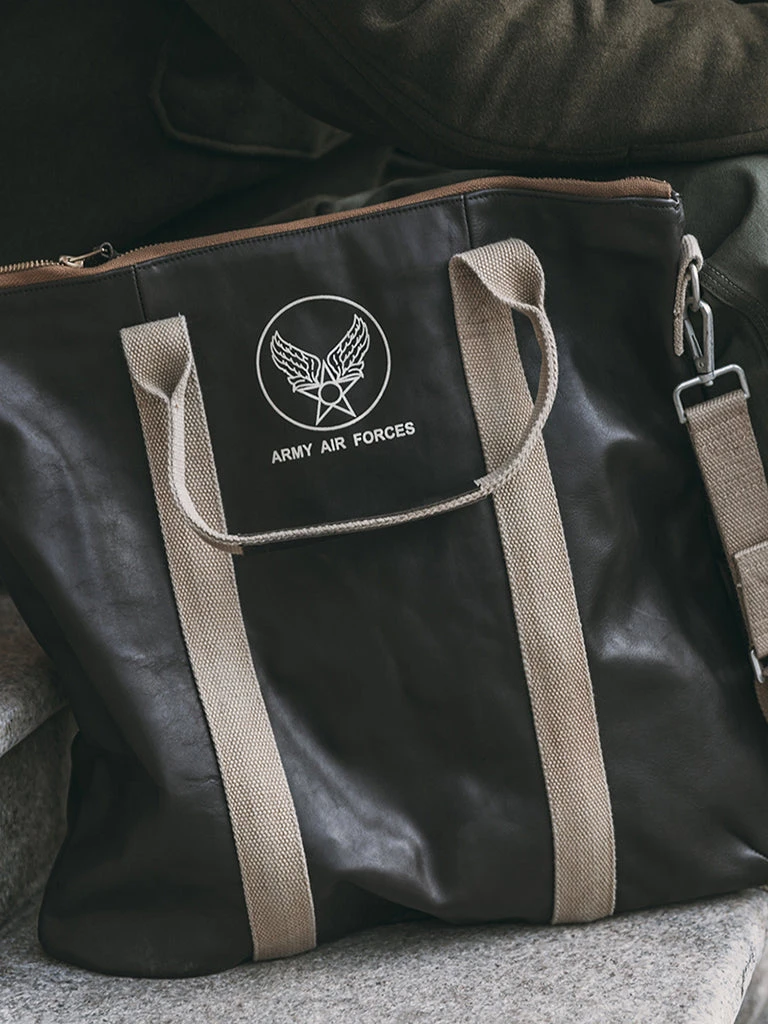 Non Stock ACCESSORIES USAAF Leather Flight Pilot Helmet Bag 7 Non Stock ACCESSORIES USAAF Leather Flight Pilot Helmet Bag