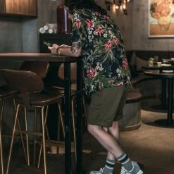 Non Stock Classic Straight Leg Double Pleated Shorts - Olive